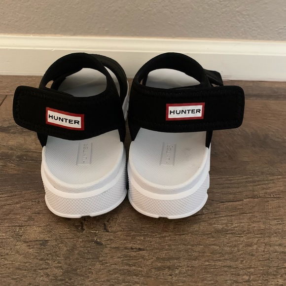 Hunter Sandals - Picture 2 of 2